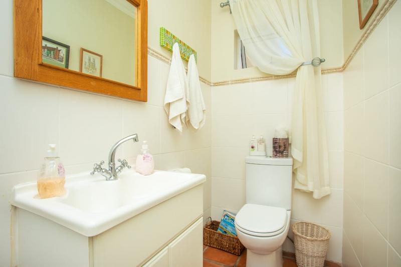 4 Bedroom Property for Sale in Bettys Bay Western Cape